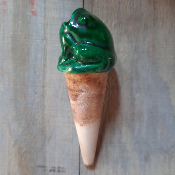 Vintage Frog Clay Pottery Watering Plant Feeder Spike - Picture 3 of 16